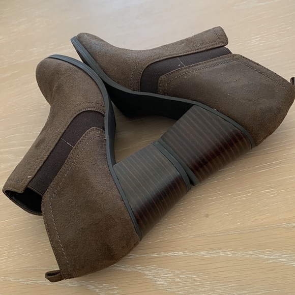 Franco Sarto Barrett Ankle Booties Size 7.5M New with Box, super cute - Picture 7 of 10